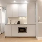 Charming 2-Bedroom Apartment Near Retiro Park Ideal Madrid Escape