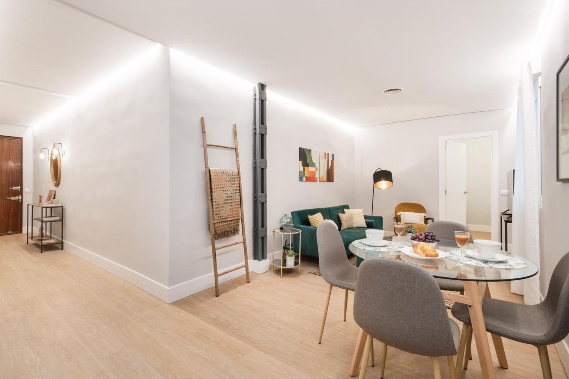 Apartamento Charming 2-bedroom Near Retiro Park Ideal Escape Madrid